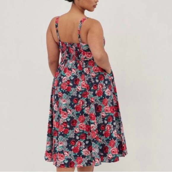 Torrid Floral Skate Dress Size 3X - Picture 9 of 9